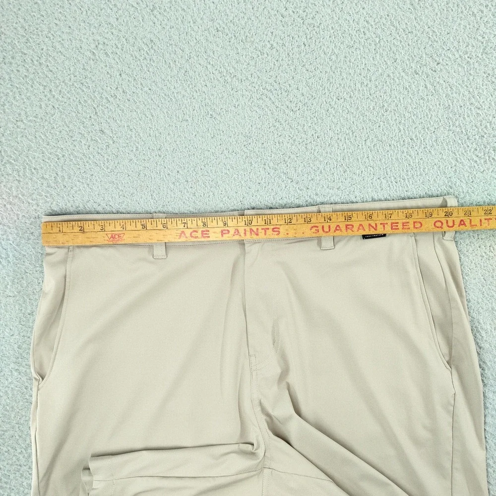 Travis Mathew Shorts Mens 38 Beige 9 Inch Stretch Chino Performance Golf Casual